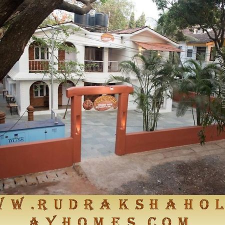 Rudraksha Holiday Homes Candolim Exterior photo